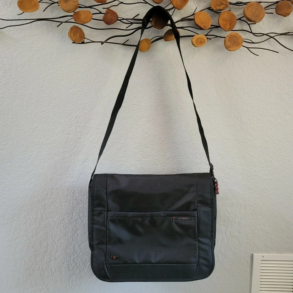 Samsonite Messenger/Laptop Bag